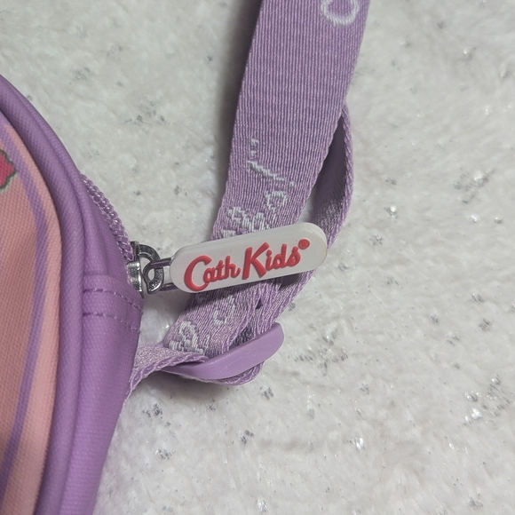 Cath Kids Looney Tunes Tweety & Sylvester Mini Crossbody Bag - Picture 4 of 13